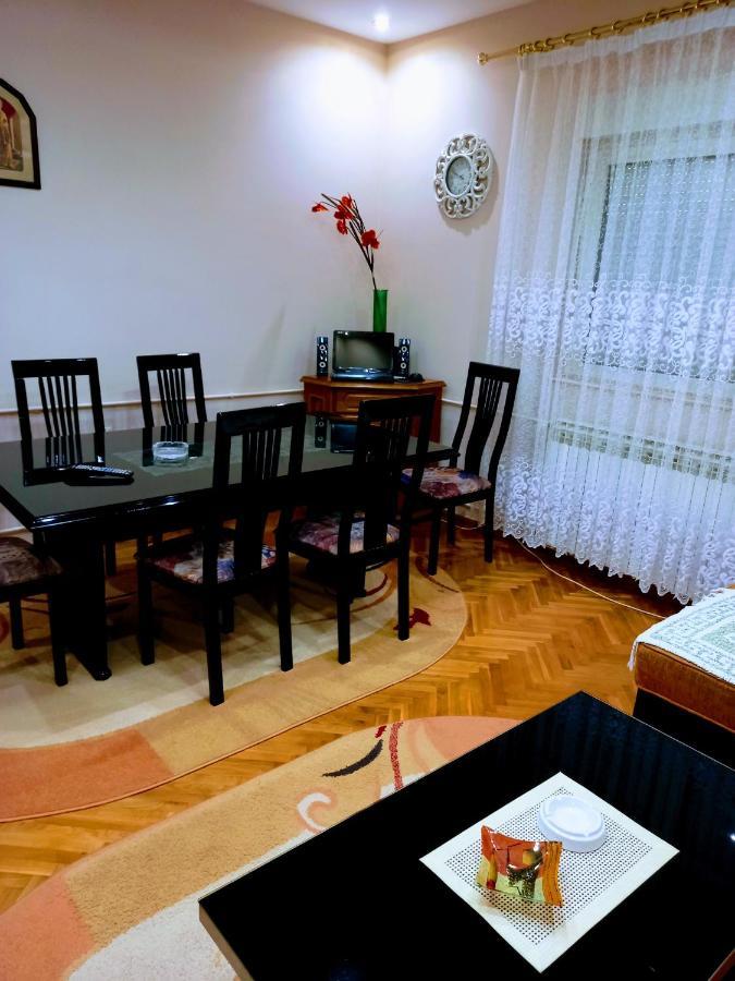 Appartamento Stan Na Dan J & M Vrsac Esterno foto
